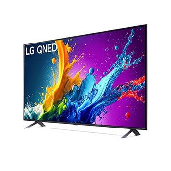 LG QNED80 AI 4K Smart Fernseher aus einer stärker angewinkelten vorderen rechten Perspektive, zeigt Bildschirm und Standfuß.