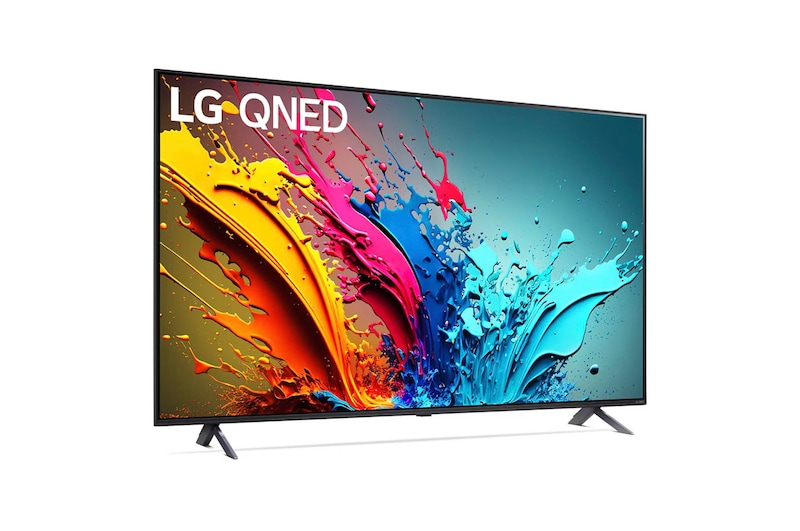 LG QNED MiniLED AI QNED85 4K Smart Fernseher aus einer vorderen linken Perspektive, zeigt Bildschirm und zentralen Standfuß.