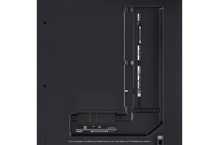 Nahaufnahme der Anschlüsse des LG QNED MiniLED AI QNED85 4K Smart Fernsehers, einschließlich Zugang zu HDMI, USB und Antenne.