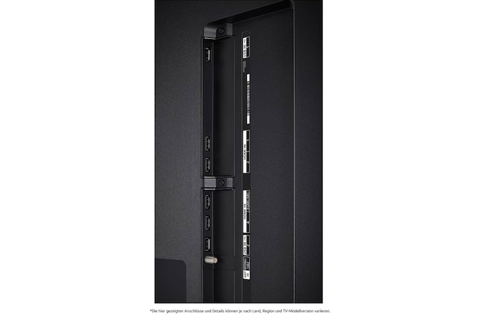Detaillierte Nahaufnahme der seitlichen Anschlüsse des LG QNED MiniLED AI QNED85 4K Smart Fernsehers, zeigt HDMI 1-4 und CI-Slot.