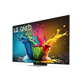 LG QNED99 AI 8K Smart Fernseher aus einer stärker angewinkelten vorderen rechten Perspektive betrachtet, hebt das Seitenprofil und das Standfußdesign hervor.