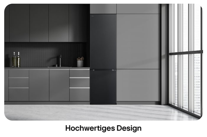 LG Kühl-Gefrierkombination GBV3200DEP in Essence Matte Black, zeigt das 203 cm hohe Flat Door Design und die nahtlose Integration in die dunkelgraue Küche.