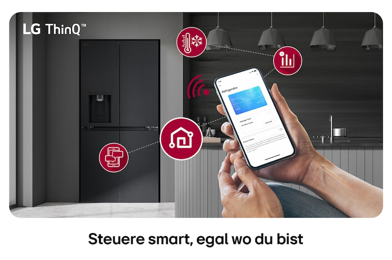 LG Multi-Door Kühlschrank GML861EPPE und eine Hand, die die Temperaturkontrolle über die LG ThinQ™ App auf einem Smartphone verwaltet.