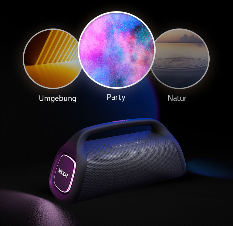 LG XBOOM Go DXG9 mit lila Beleuchtung wird auf den Boden gestellt. Auf der Oberseite des Lautsprechers werden drei Modi angezeigt: Rhythmus, Party, Feuerwerk, Raum.