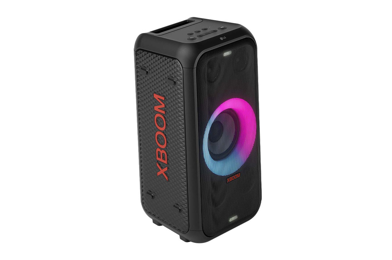Linke Seite vorne mit sämtlicher Beleuchtung eingeschaltet. Das XBOOM Logo ist zu sehen.