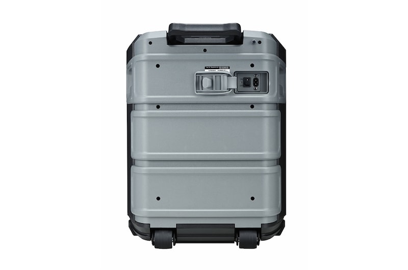 LG Akkubetriebener Bluetooth®-Lautsprecher mit Rollen 50 Watt | XBOOM | Spritzwassergeschützt | Mikrofoneingang, RK3