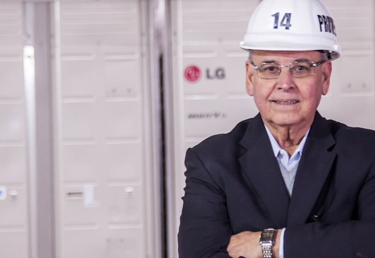 SAC_EQUUS333_02_1461214388647