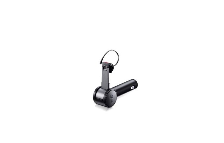 Vorderseite von Bluetooth-Headset mit Ladebuchse am Zigarettenanzünder und Ladekabel HBM-585