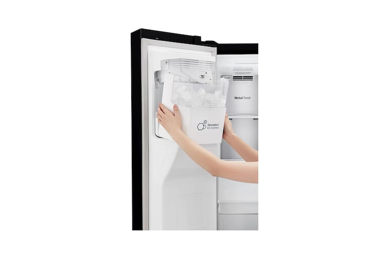 LG ​Side-by-Side mit Door-in-Door ® |  Eis-, Crushed Ice- und Wasserspender  | ​625​ Liter Kapazität | Energieeffizienzklasse ​E​ | Interner Wassertank 4L | Schwarz | ​GSJ961MCCZ, GSJ961MCCZ