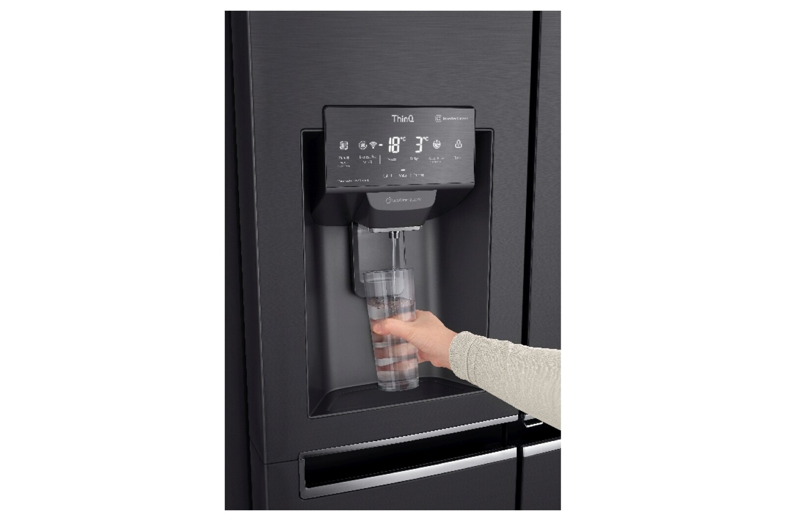 LG ​​Side-by-Side mit InstaView Door-in-Door ®  | Eis-, Crushed Ice- und Wasserspender  | ​625​ Liter Kapazität | Energieeffizienzklasse ​F​ | ​Festwasseranschluss | Matte Black Steel​​ | ​GSX960MCVZ, GSX960MCVZ