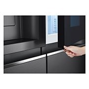 LG Side-by-Side mit InstaView Door-in-Door® | Eis-, Crushed Ice- und Wasserspender  | 635 Liter Kapazität | Energieeffizienzklasse E | Festwasseranschluss | Matte Black Steel | GSXV90MCAE, GSXV90MCAE