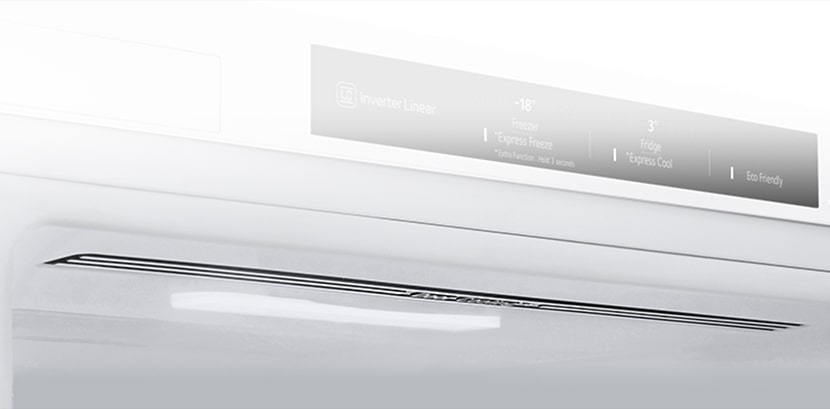 Nahaufnahme der weichen LED-Beleuchtung, die das Licht effektiv im gesamten Kühlschrank verteilt und die Augen schont.	