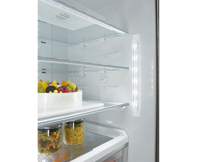 LG Extrabreite Kühl-Gefrierkombination mit, Wasserspender und Smart Diagnosis, GBF548NSDZB