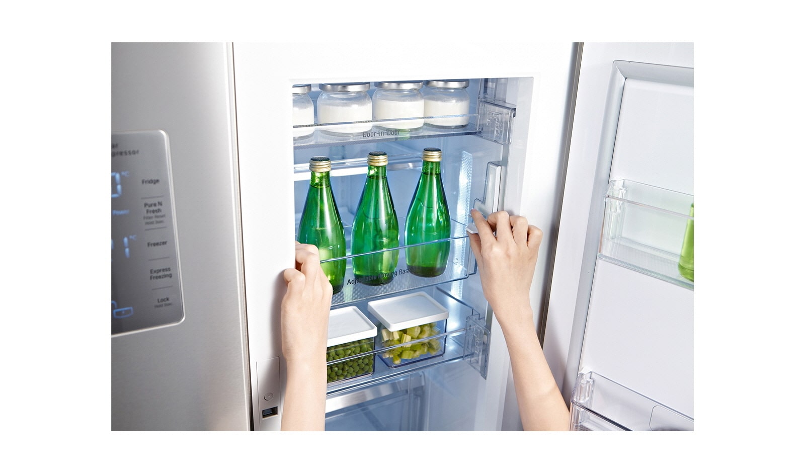 LG Multi Door Kühlgerät mit 601 Litern Nutzinhalt, A++ und Smart Eco Door, GMM916NSHZ