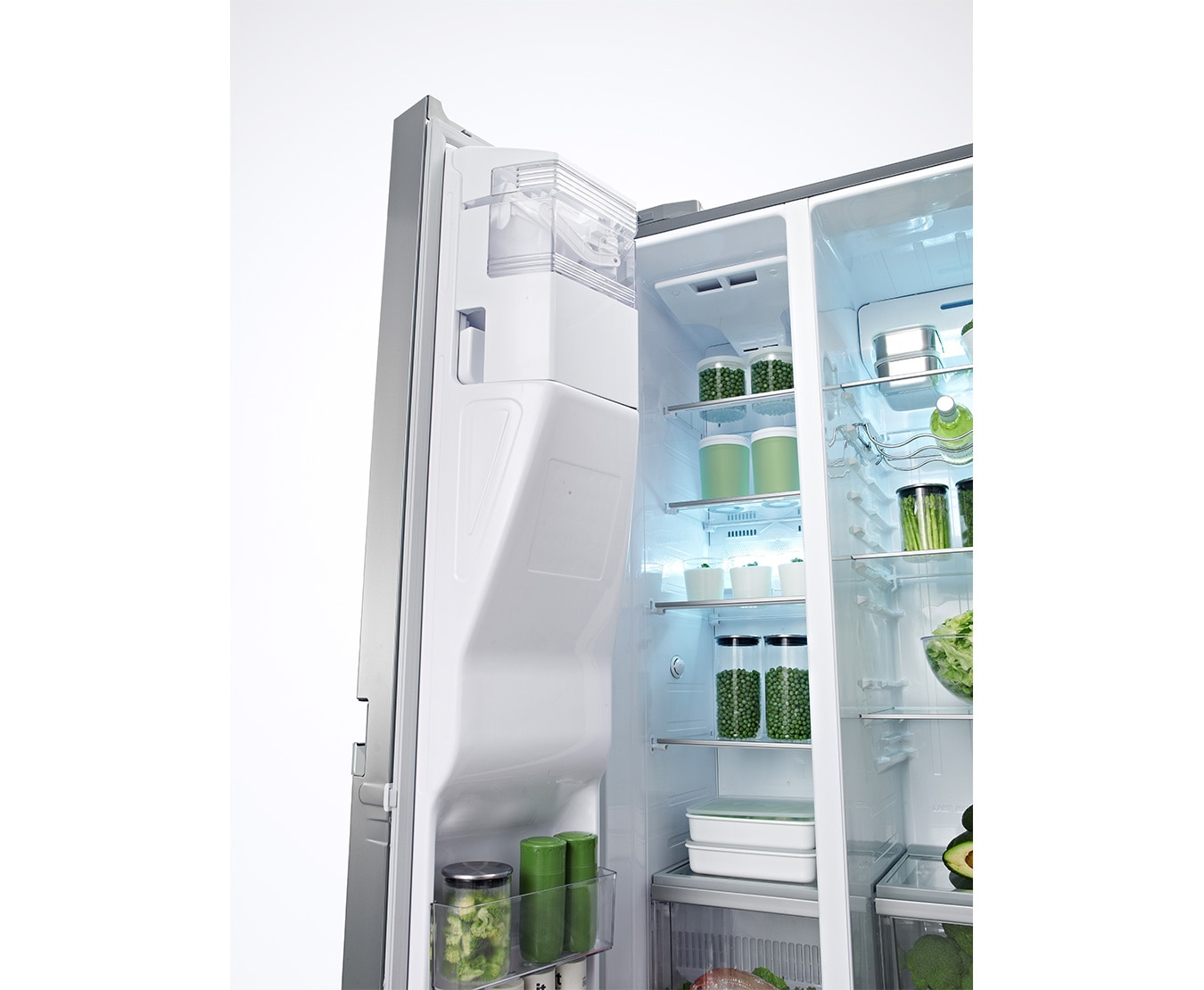 Vorderseite von LG Side-by-Side ohne Festwasseranschluss in modernem Design und Energieeffizienzklasse A&#43;&#43; GSP545PVYZ8
