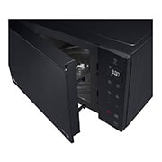 LG Solo-Mikrowelle mit Smart Inverter Technologie und 25 Litern Kapazität, MS2535GIB