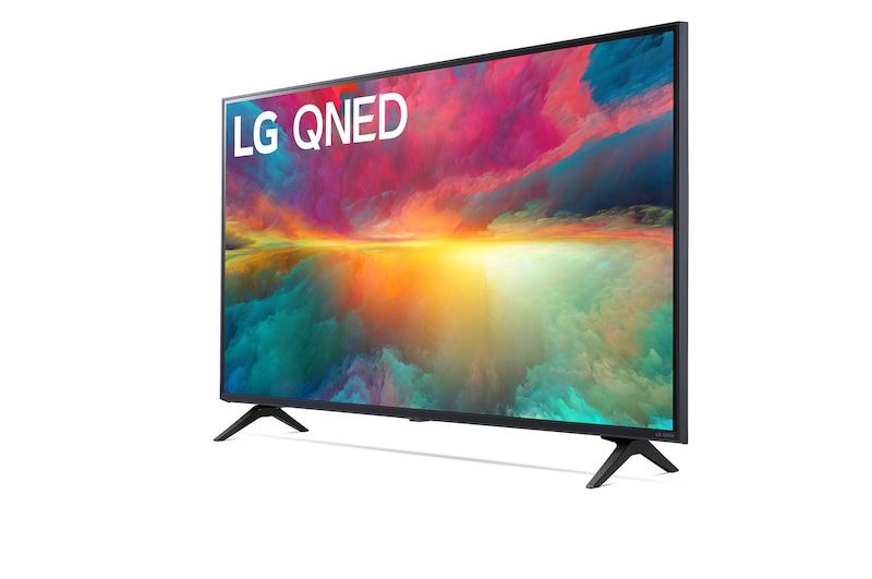 Leicht abgewinkelte Seitenansicht des LG QNED TV, 43QNED776RB