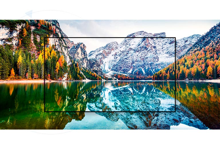 Ein TV-Bildschirm, der die Bergkulisse einfängt, und der See ist vergrößert (Video wiedergeben)