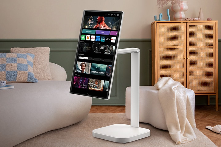 Ein Bild eines Displays, das einen Smart Monitor und einen Ständer kombiniert.