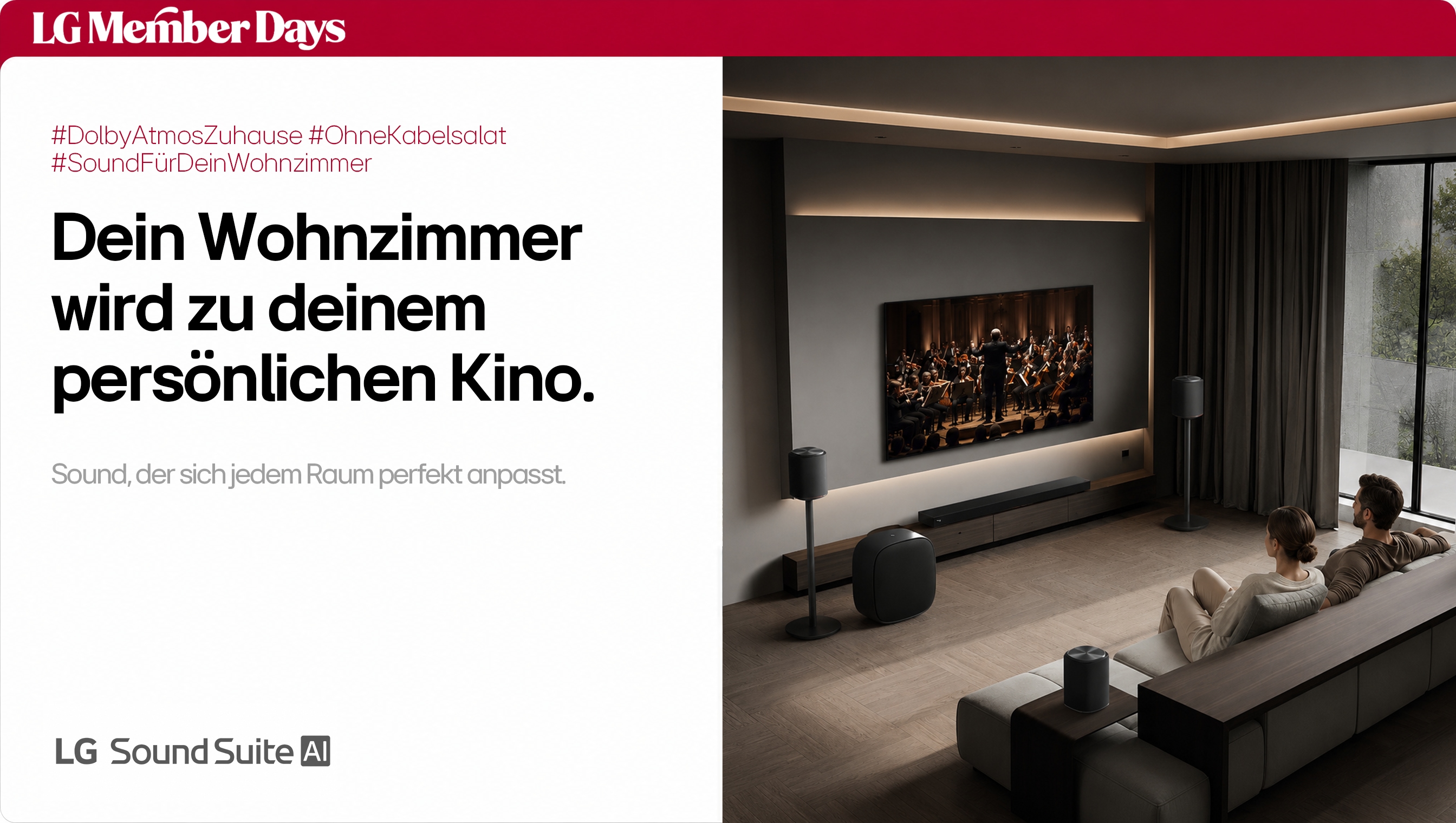 Auf dem Bildschirm des StanbyME 2 ist ein Paar auf dem Sofa zu sehen; der Mann hält einen Plüsch-Fußball und jubelt mit erhobener Faust, während die Frau neben ihm lächelt.