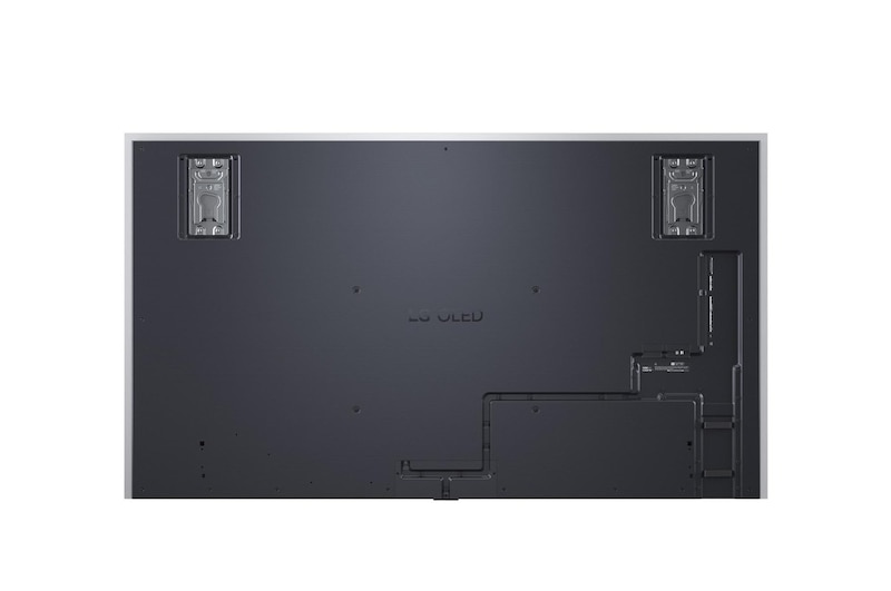 LG AI Magic Remote foran en LG-fjernsynsskærm. På skærmen er der en personlig hilsen fra LG AI’en med tilpassede nøgleord baseret på brugerens søge- og visningshistorik. Ved fjernbetjeningen er der et ikon og en tekst, der viser, at AI Concierge-funktionaliteten er let tilgængelig med et kort tryk på AI-knappen. 