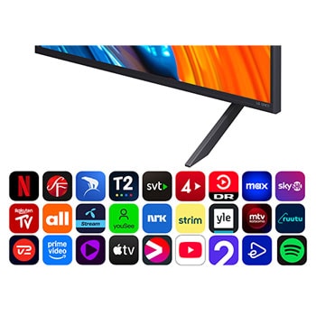 Visning forfra og fra siden af LG QNED82 AI 4K Smart TV, hvor ses dets mål for længde, bredde, højde og dybde.