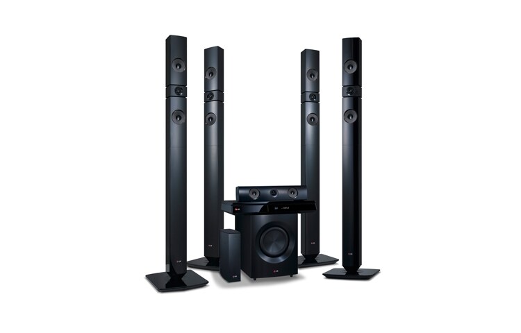 Visning forfra af  Hjemmebiosystem med 5.1-kanal og trådløse bagsidehøjttalere. Integrerede højttalere med kraftfuld effekt på hele 1200W. Ekstra SMART Blu-ray med web browsing, Wi-Fi, DLNA, Private Sound, 4K-opskalering og 3D-understøttelse. 5-sekunders opstart. Tall-boy bag- og forsidehøjttalere. BH7530TWN