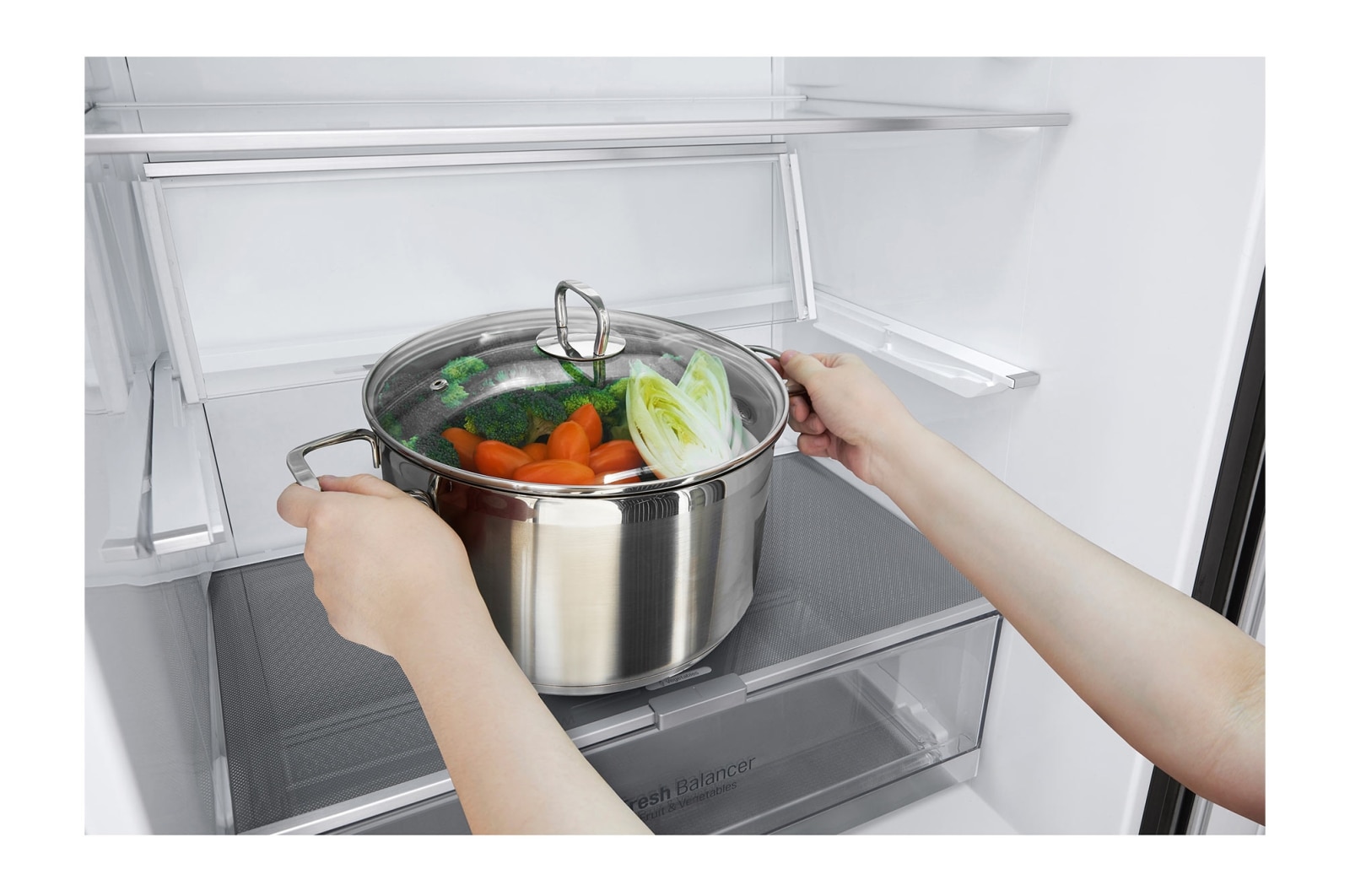 LG 1.86M 341L Kølefryseskab(Matte Black) - Energiklasse D, Door Cooling™, GBB71MCEGN