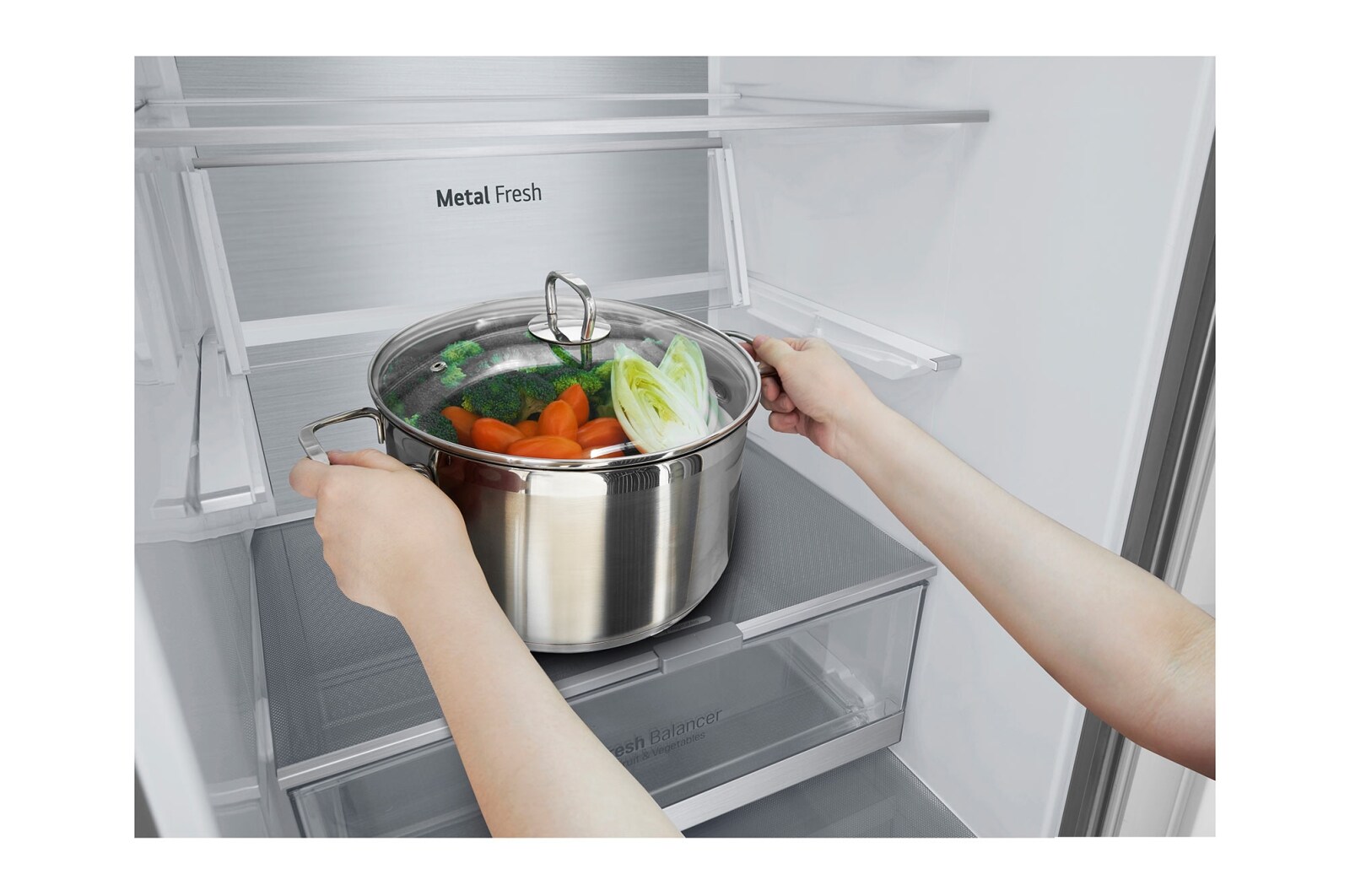 LG 2.03M 384L Kølefryseskab(Stainless Steel) - Energiklasse B, DoorCooling™ og Smart Diagnosis™ med Wi-Fi, GBB92STABP