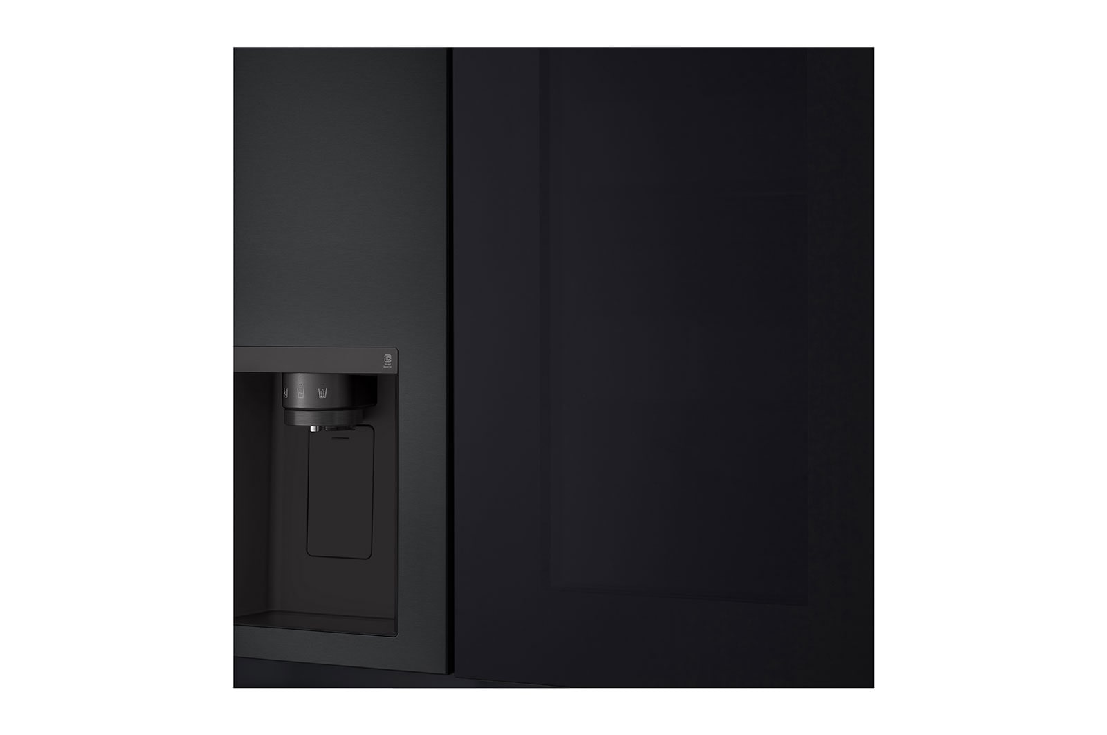LG 635L InstaView™ Side by Side (Essence Matte Black), Energiklasse D, Vand-/isdispenser uden vandtilkobling, Smart Diagnosis™ med Wi-Fi, GSGV81EPLD