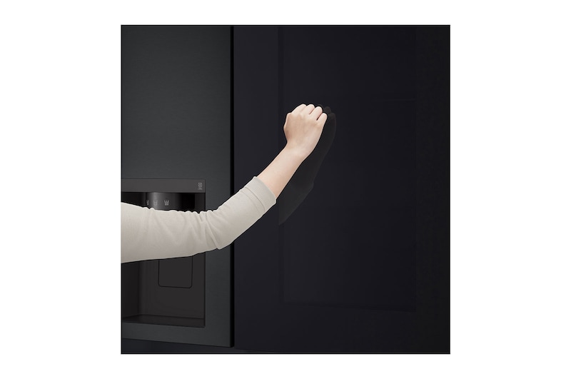 LG 635L InstaView™ Side by Side (Essence Matte Black), Energiklasse D, Vand-/isdispenser uden vandtilkobling, Smart Diagnosis™ med Wi-Fi, GSGV81EPLD