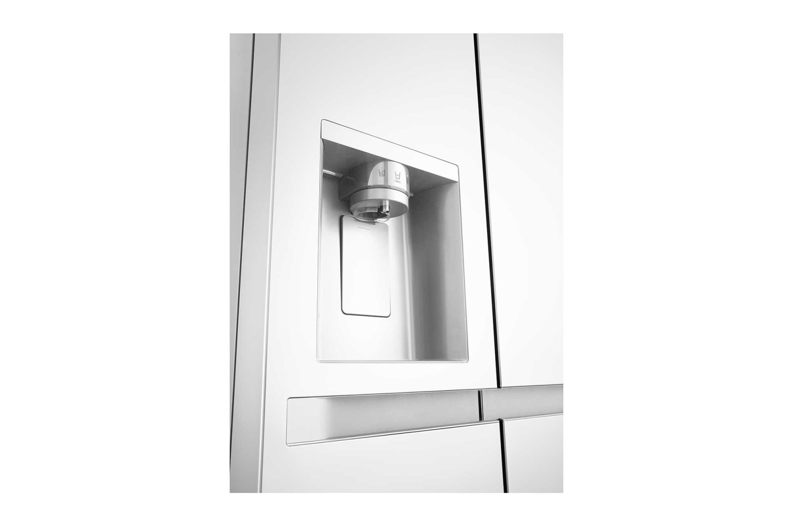 LG 638L Side by Side (Hvid), Energiklasse E, Vand-/isdispenser med vandtilkobling, Smart Diagnosis™, GSLC40SWPE