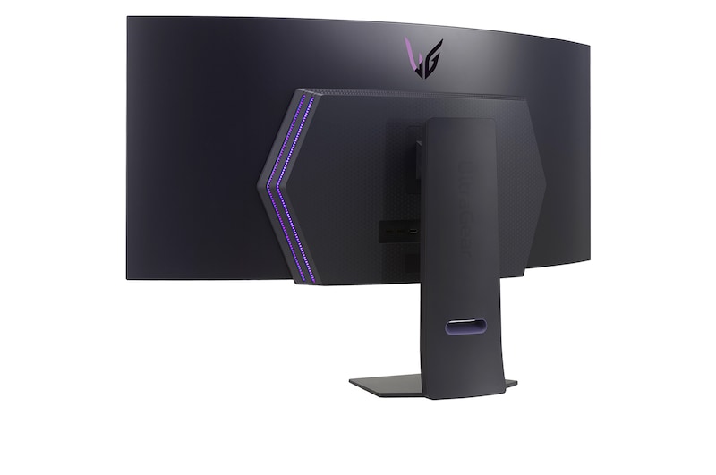 LG 45" UltraGear™ OLED kurvet gaming-skærm | 800R, DisplayHDR True Black 400, 240 Hz, 0,03 ms (GtG), 45GS95QE-B