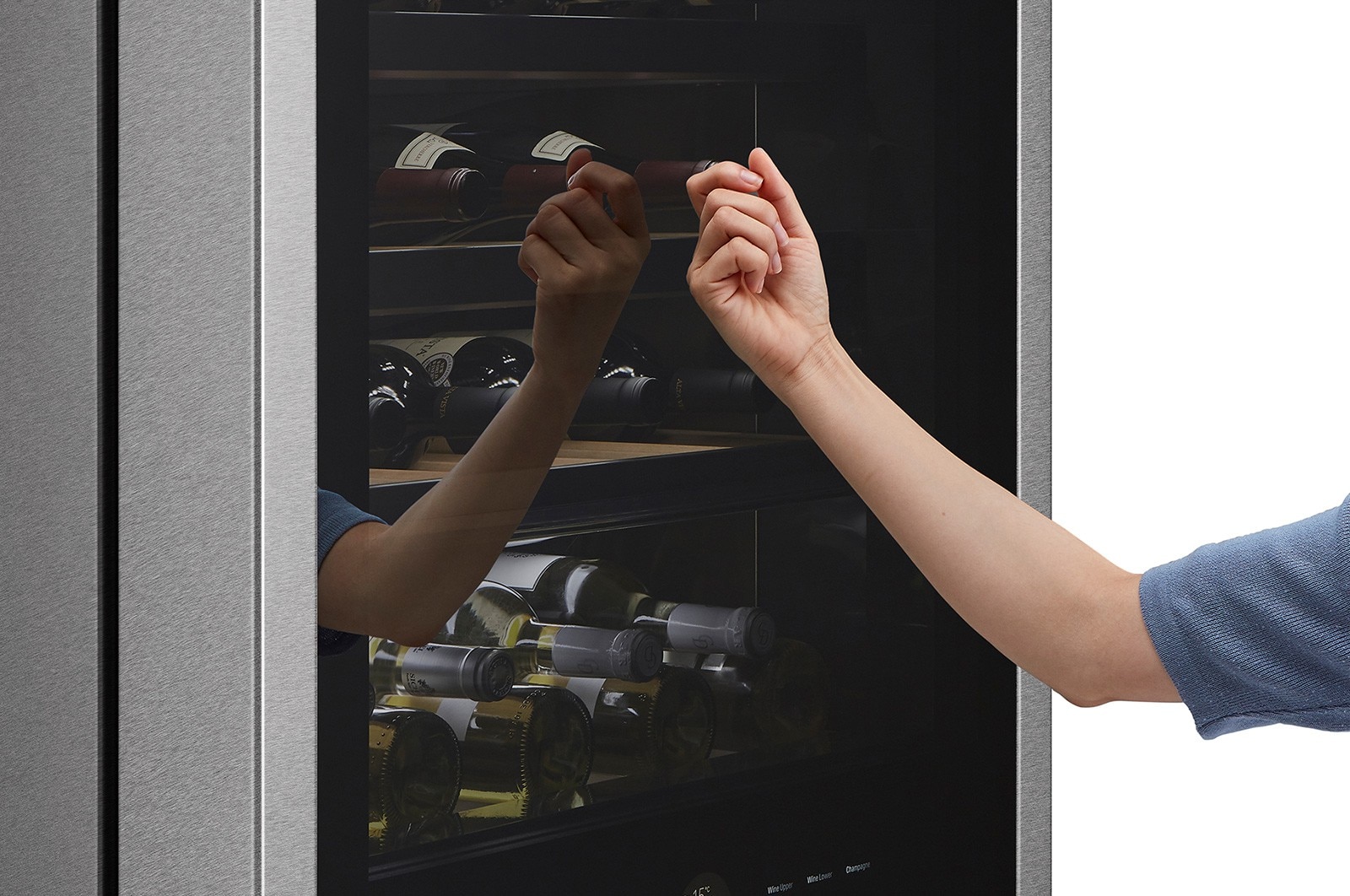 LG SIGNATURE - 420L InstaView Door™ in Door Wine Cellar (Noble Steel) - Energiklasse E, 65 vinflasker og Smart Diagnosis™ med Wi-Fi, LSR200W