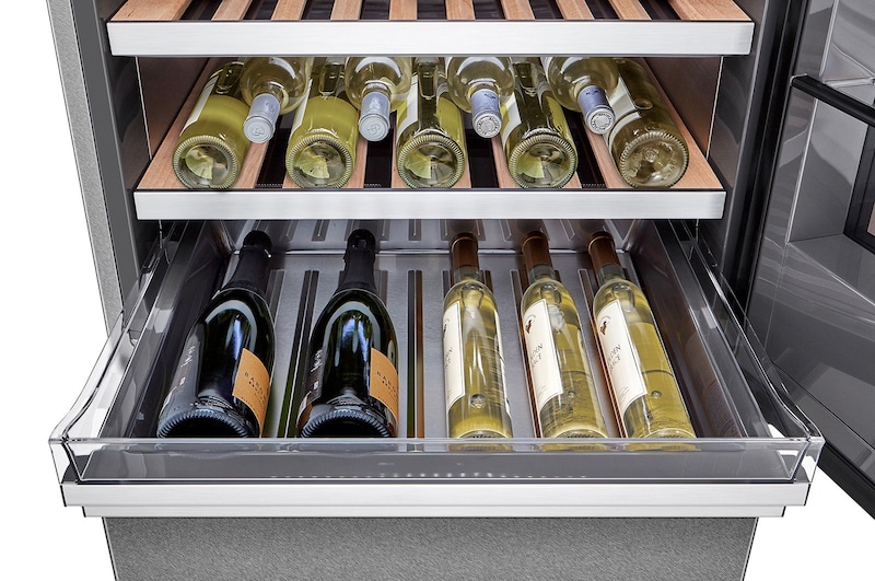 LG SIGNATURE - 420L InstaView Door™ in Door Wine Cellar (Noble Steel) - Energiklasse E, 65 vinflasker og Smart Diagnosis™ med Wi-Fi, LSR200W