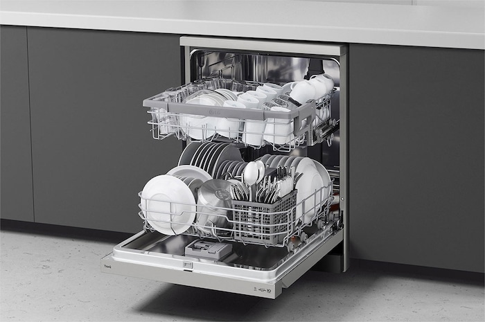 LG غسالة صحون سعة 14 فرد | محرك الدفع المباشر | فضي, DFC532FPE