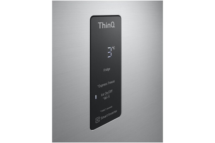 مظهر يوضح الجزء السفلي من الثلاجة مفتوحا