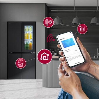 تصميم داخلي عصري للمطبخ مع ثلاجة InstaView.