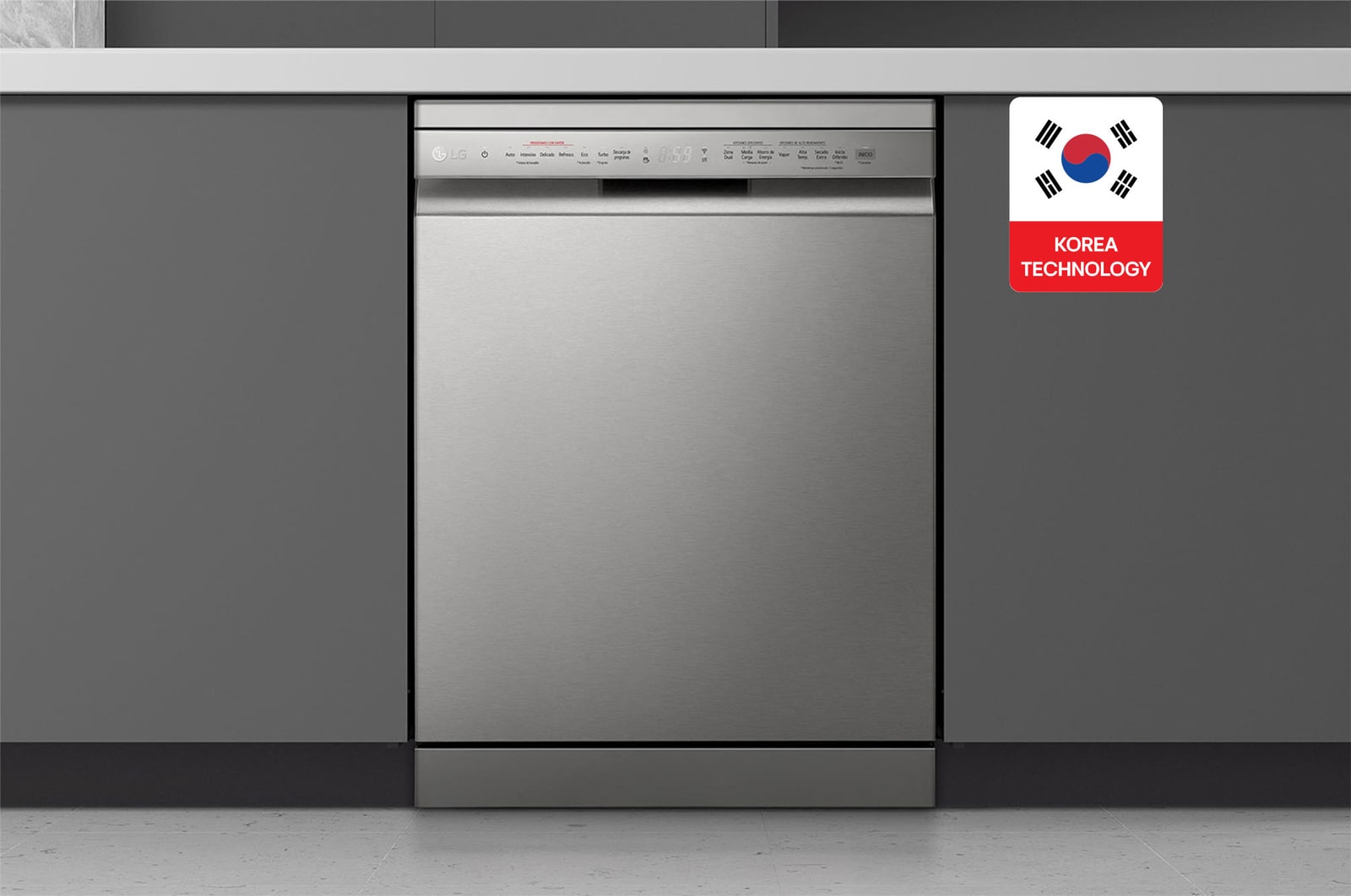 Front view of LG Dishwasher QuadWash™ Steam | Silver | 14 Place Settings DFC532FPE
