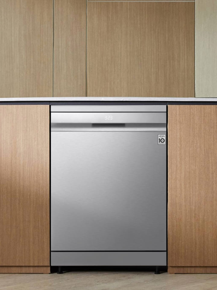 Interior lifestyle image showcasing the LG free-standing dishwasher	
