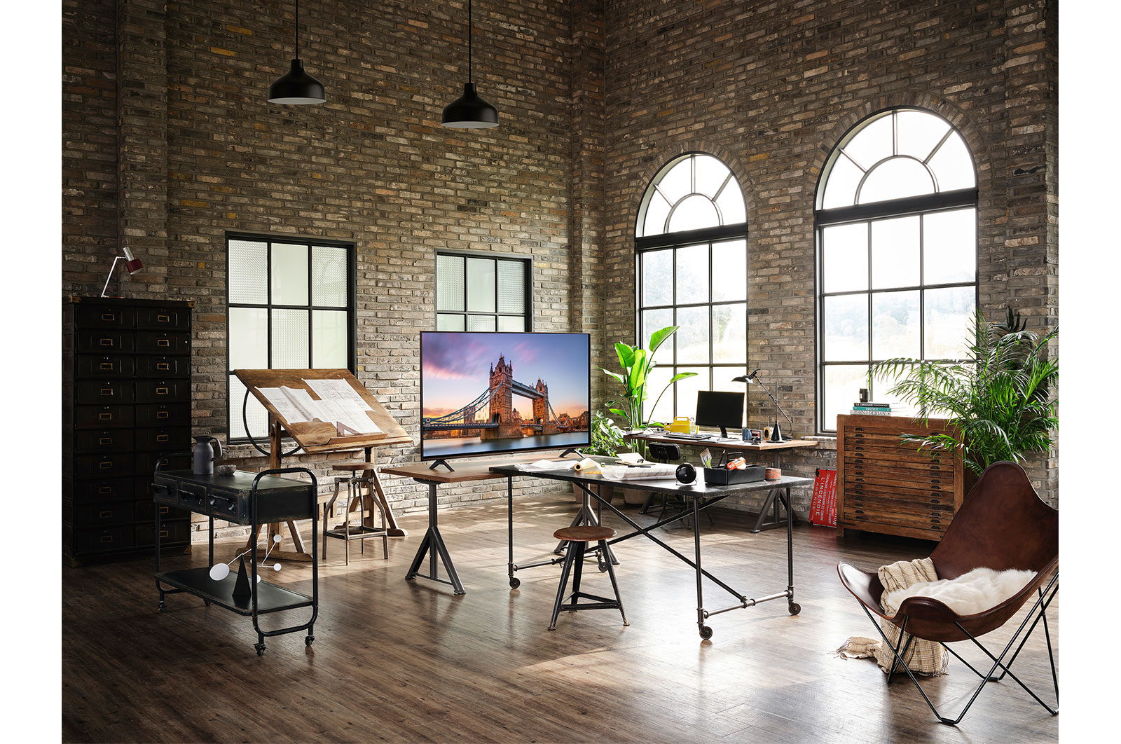 LG UHD 4K TV 55 Inch UP81 Series, Cinema Screen Design 4K Active HDR WebOS Smart AI ThinQ , 55UP8150PVB
