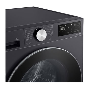 An image of spraying water onto shirts with four jets spray