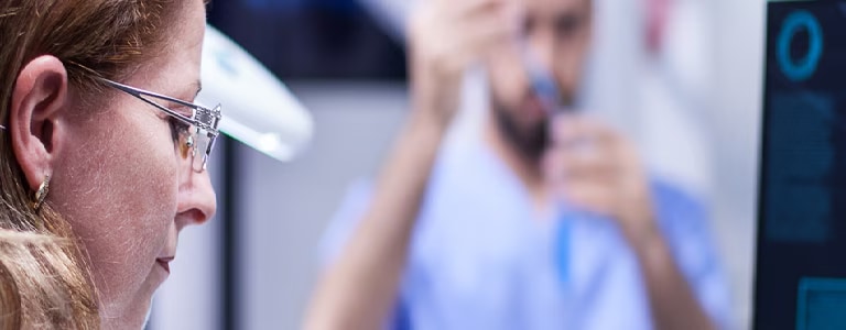 ¿Conoces los beneficios de la cartelería digital en el sector salud?1