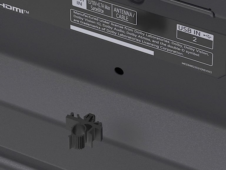 Fijación del soporte incluido en el LG UHD TV para una instalación estable.