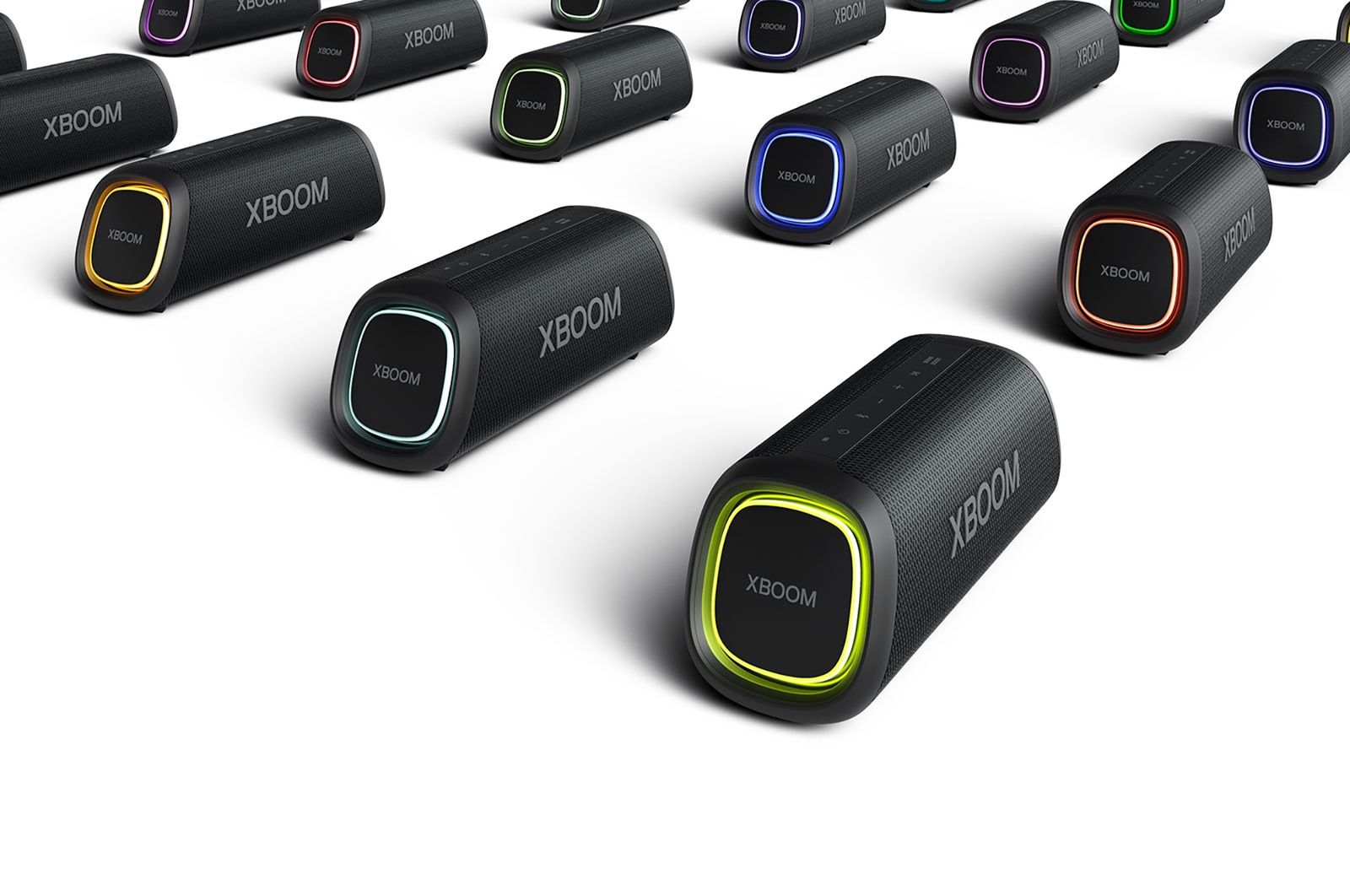 LG xboom XG5QBK - Altavoz inalámbrico, bluetooth, 20W, hasta 18h batería, resistencia IP67, Negro, XG5QBK