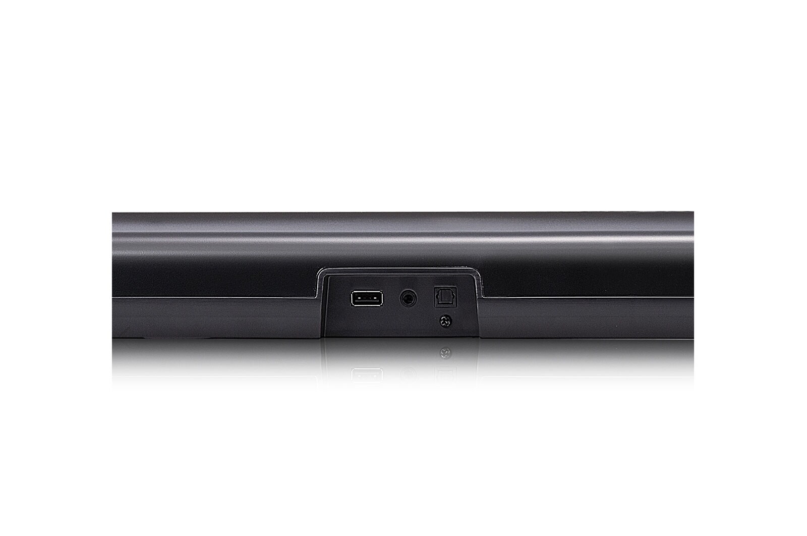 LG Barra de sonido LG SQC1 con 160W de potencia y 2.1 canales. Sonido envolvente Dolby Digital con bajos potentes. Conectividad Bluetooth, USB y entrada óptica. Completa tu televisor , SQC1