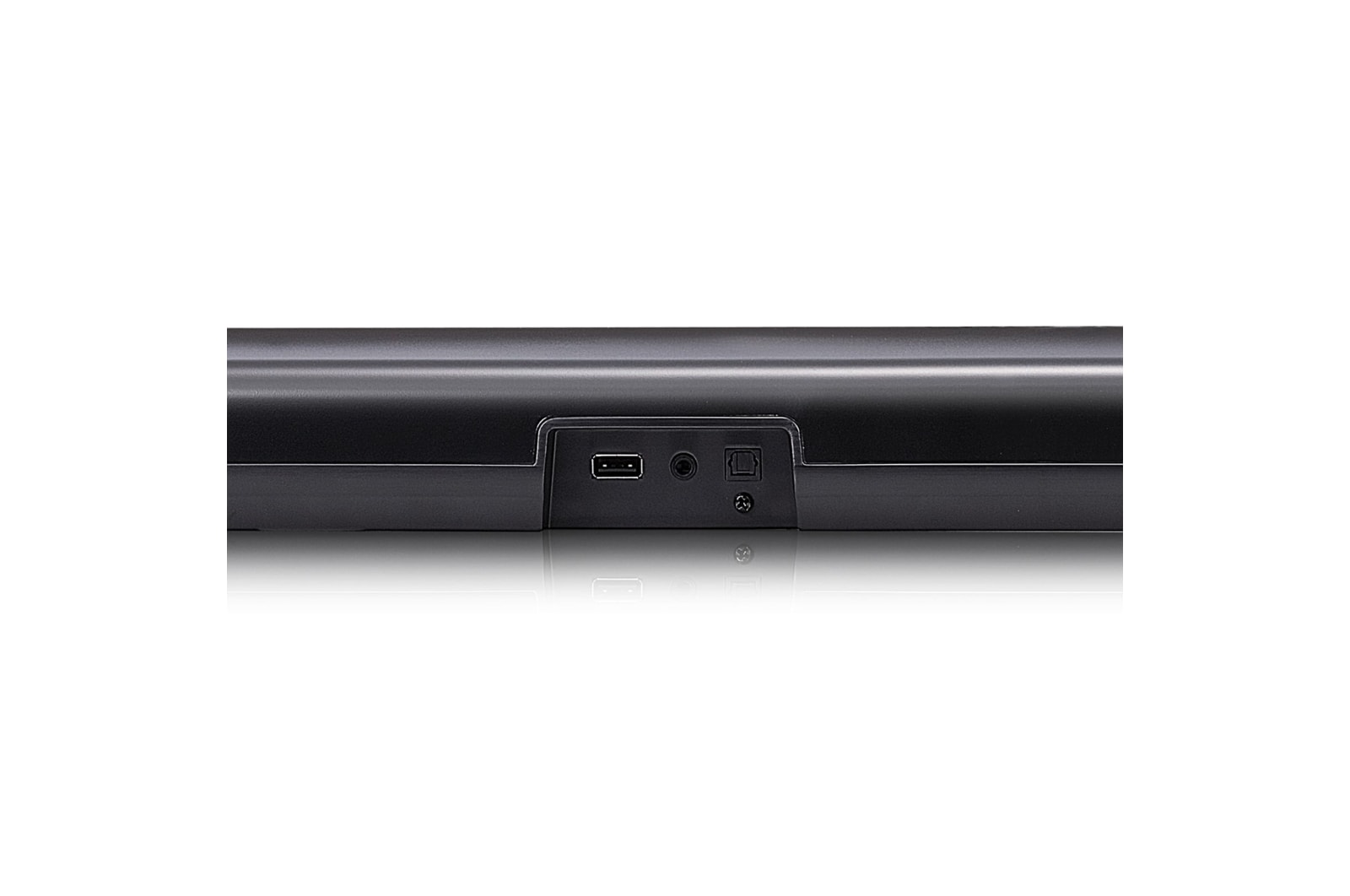 LG Barra de sonido LG SQC1 con 160W de potencia y 2.1 canales. Sonido envolvente Dolby Digital con bajos potentes. Conectividad Bluetooth, USB y entrada óptica. Completa tu televisor , SQC1