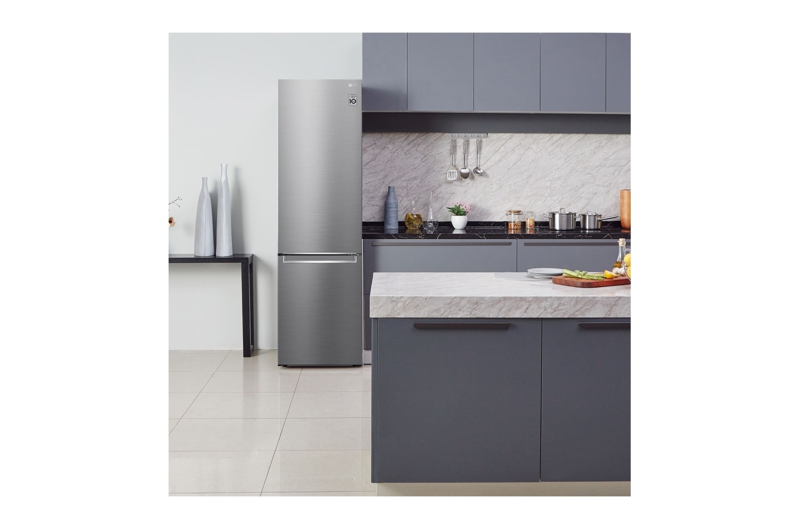 LG Frigorífico Combi  1,86m, Clasificación C, capacidad de 374l, Inox antihuellas, serie 600, GBB61PZGCN1