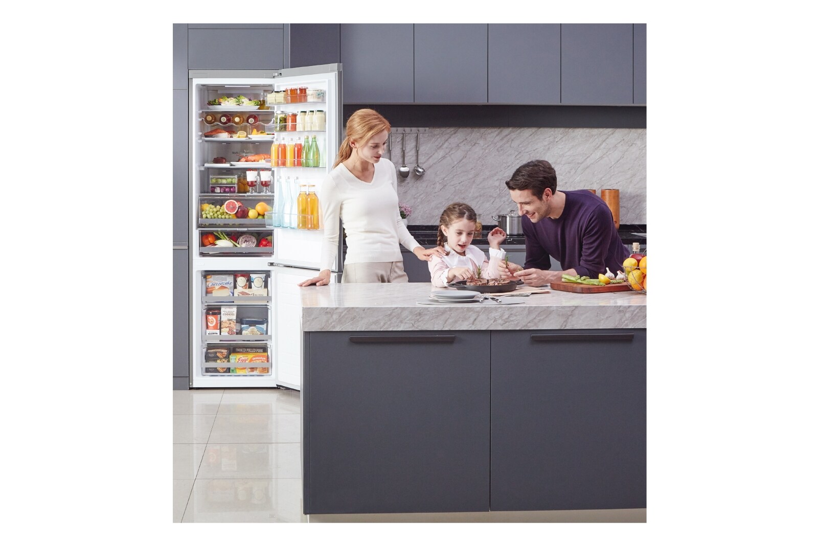 LG Frigorífico Combi  2m, Clasificación C, capacidad de 419l, acero  antihuellas, serie 700, GBB72NSUCN1