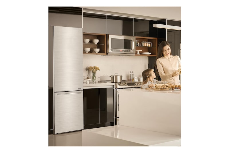 LG Frigorífico Combi, 2m, Clasificación C, capacidad de 419l, Acero inoxidable texturizado antihuellas, serie Centum, GBB92MBACP